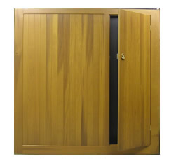  Cedar Door Bakewell with wicket door