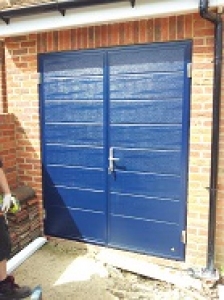 Ryterna Insulated Side-hinged garage doors
