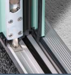 Thermally broken lipped and ramped threshold